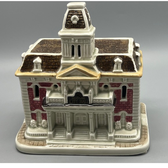 1988 Sears Disney Magic Kingdom Collection Main Street City Hall Building - Picture 1 of 7